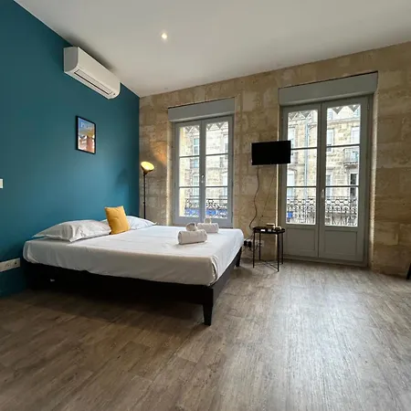 Superb Flat With Air Conditioning And Beautiful Stone For 2p *