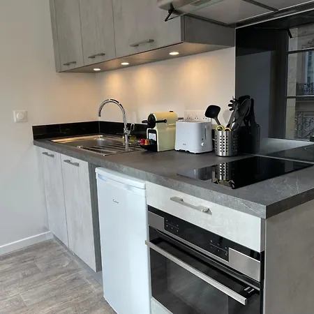 Apartment Superb Flat With Air Conditioning And Beautiful Stone For 2p Bordeaux