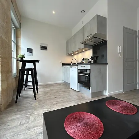 Superb Flat With Air Conditioning And Beautiful Stone For 2p Apartment *